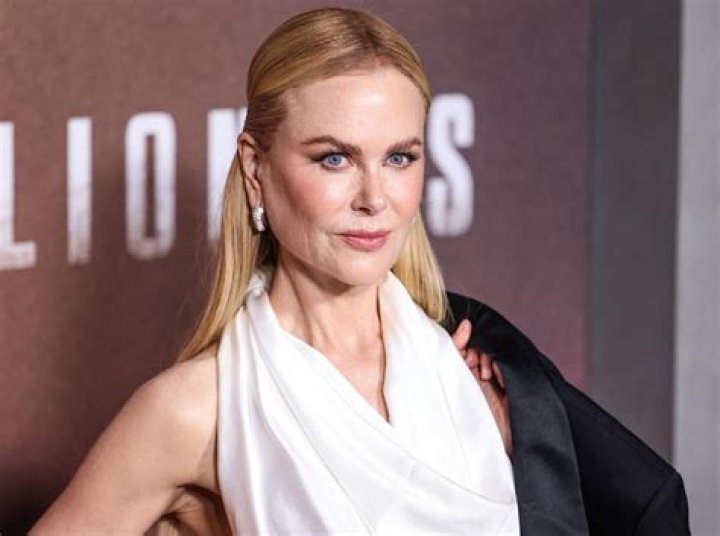 Nicole Kidman plastic surgery for puffy look
