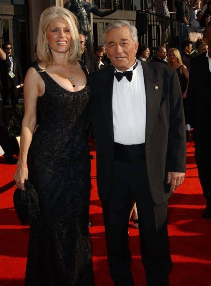 Peter Falk et Shera Danese &agrave; leur mariage en 1977 cr&eacute;dit Ralph