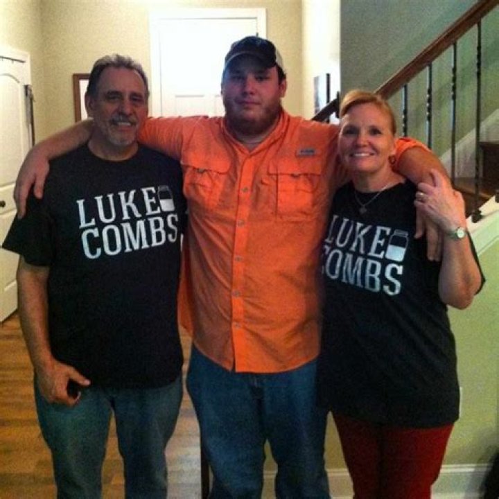 Who Are Luke Combs Parents and Does He Have a Brother?